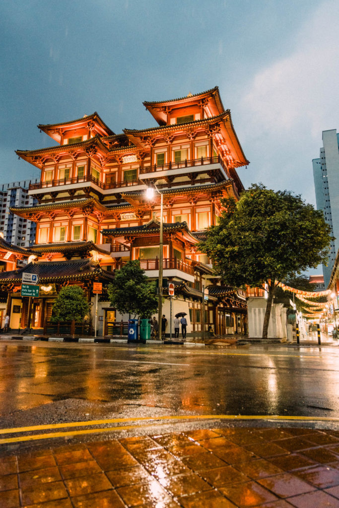 Instagram-worthy places in Singapore: Buddha Tooth Relic Temple