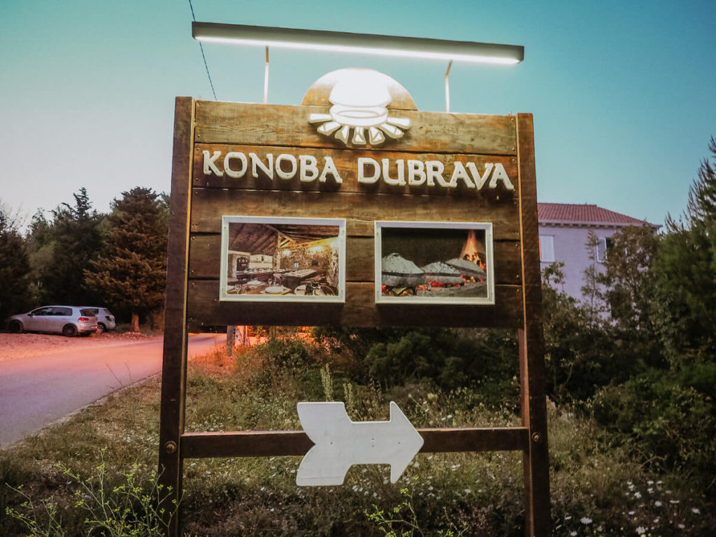 Sign upon arriving at Konoba Dubrava in Bosanka, Croatia