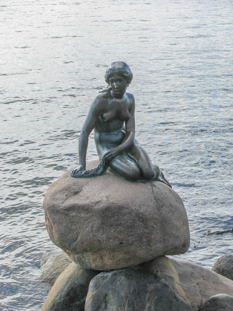 The little mermaid statue in Copenhagen