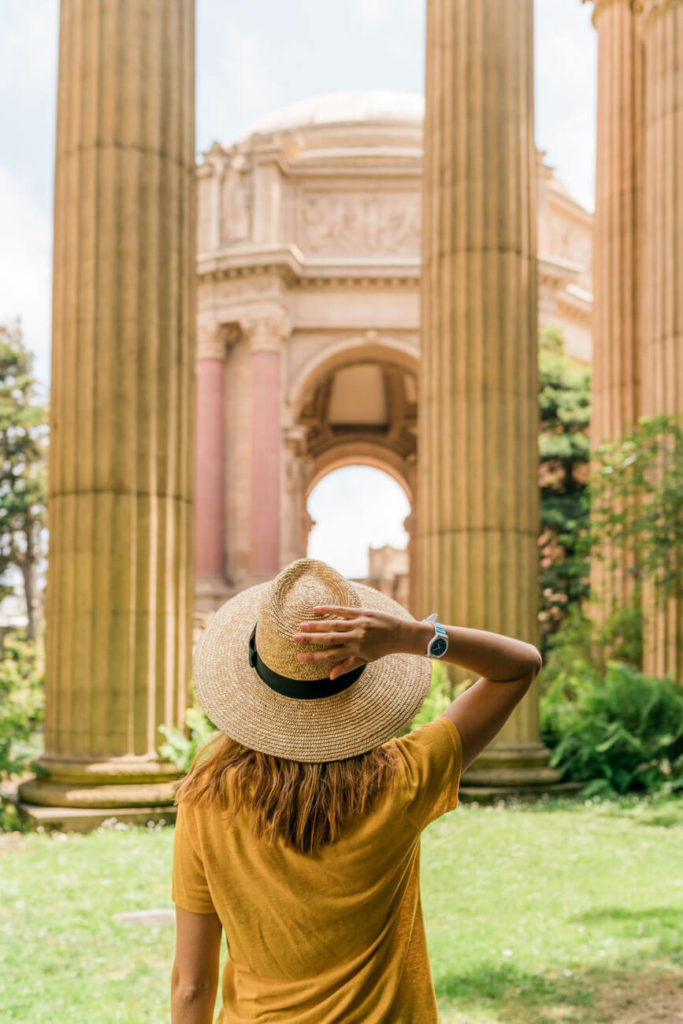 Palace of Fine Arts is an Instagram-worthy place in San Francisco